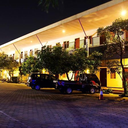 古突士国王酒店 Kudus 外观 照片